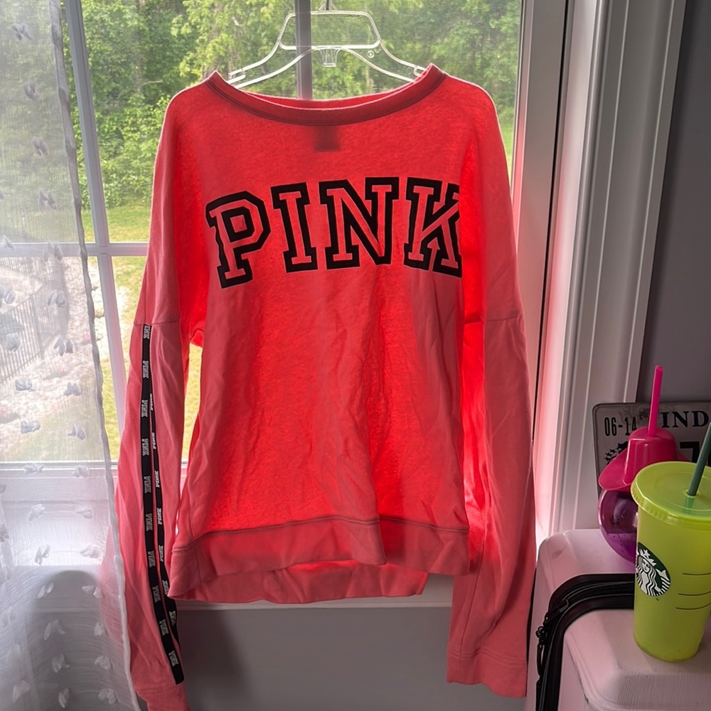 VS PINK long sleeve, soft shirt! size small